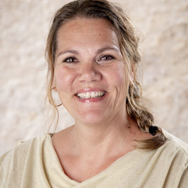 9554_2509110907094140_CR