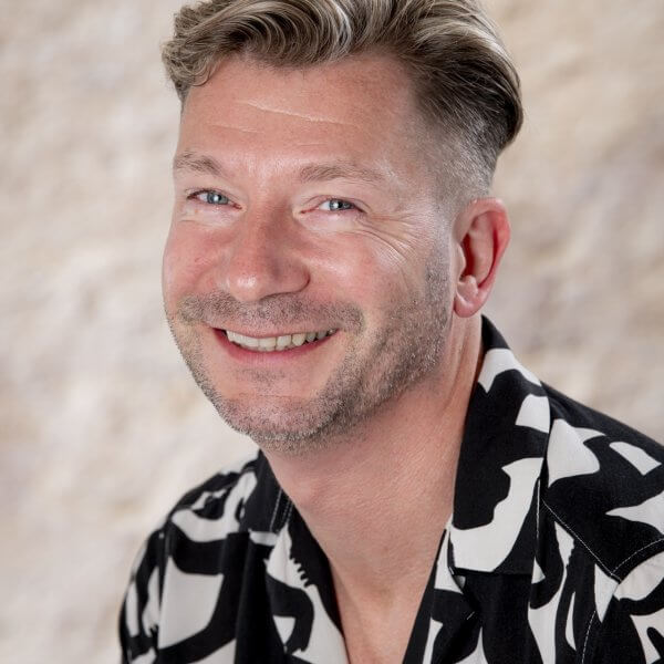 9554_2509110906234134_CR