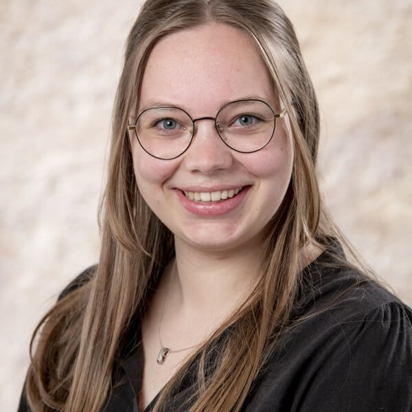 9554_2509110922064278_CR