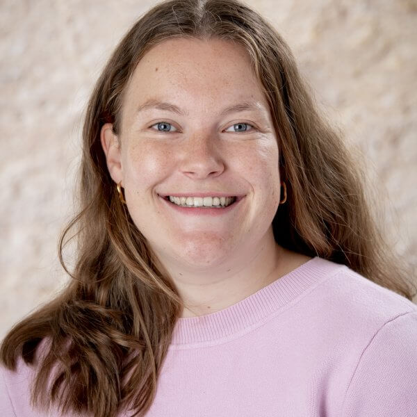 9554_2509110920384268_CR